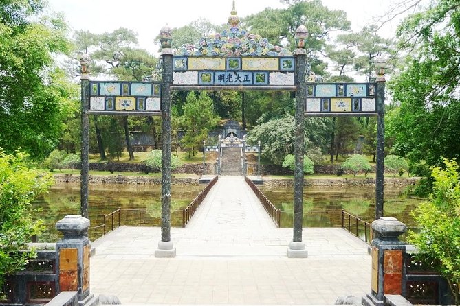 Hue City Full Day Tour With Ancient Tombs and Conical Hat Village - Common Questions