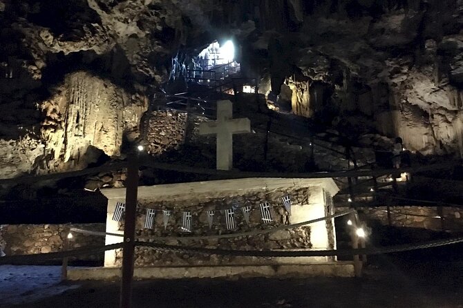 Jeep Safari True Crete Melidoni Cave, Secrets of Honey, Olive Oil - Common Questions