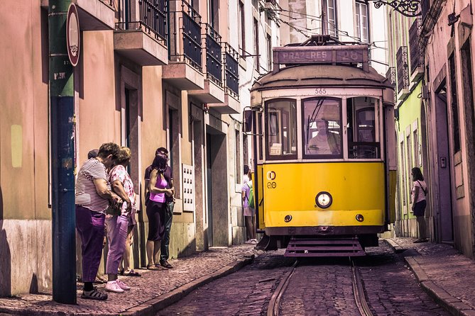 Lisbon Photography Walk With a Local - Common Questions