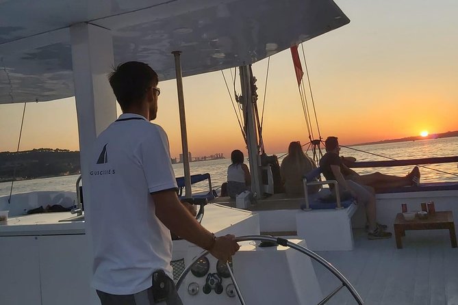 Lisbon Sunset Catamaran Cruise on The Tagus River - Tips for a Memorable Sunset Cruise