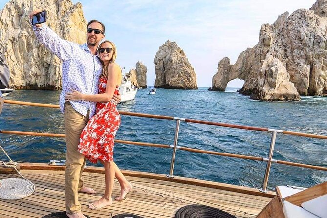 Luxury Sunset Sailboat, Gourmet Dinner and Open Premium Bar. Los Cabos - The Sum Up