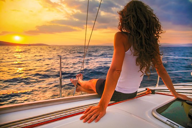 Luxury Sunset Sailing - Background
