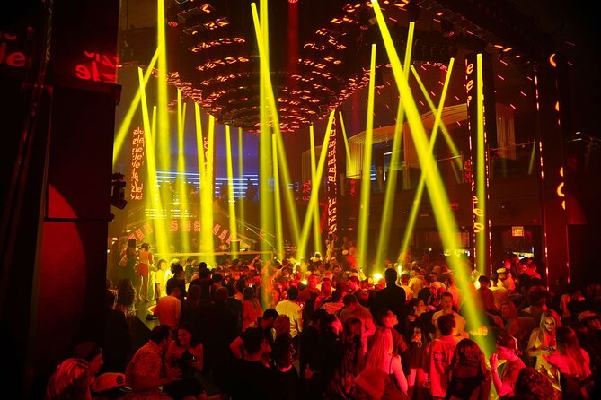 Miami Night: the Ultimate Nightclub Experience - VIP Transportation