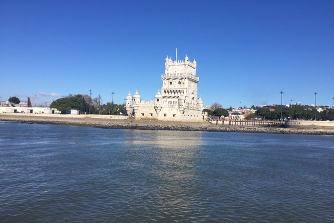 Morning Sailing Tour in Tagus River From Lisbon - Common Questions
