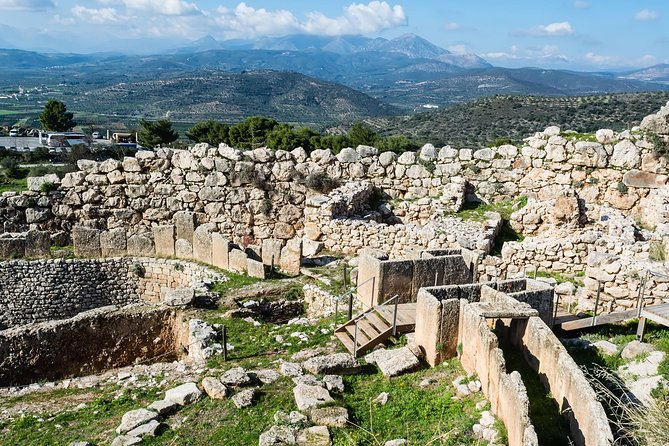 Mycenae: in the Bath With Clytemnestra Audio Tour on Your Phone (No Ticket) - Downloading the App for the Self-Guided Tour