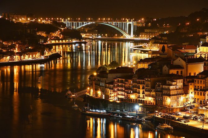 Night Tour in Porto With Dinner & Fado Show - Common Questions