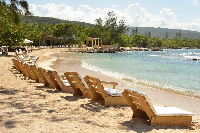 Ocho Rios: Bamboo Beach Club With Specialty Lunch & Cocktails - Overview of Bamboo Beach Club