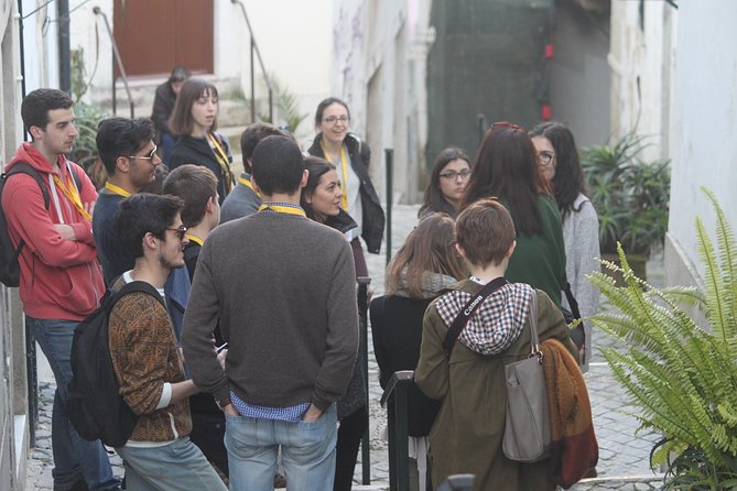 Old Lisbon: Alfama and São Jorge Neighborhoods 3-Hour Walking Tour - Common Questions