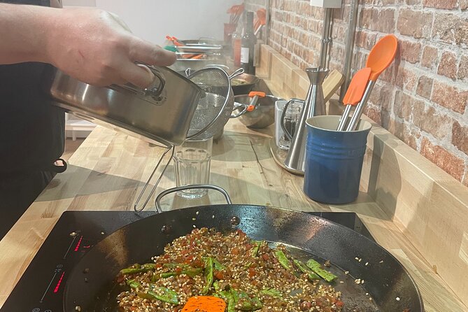 Paella Cooking Class (with Basque Sangria) in Bilbao - About the Instructor