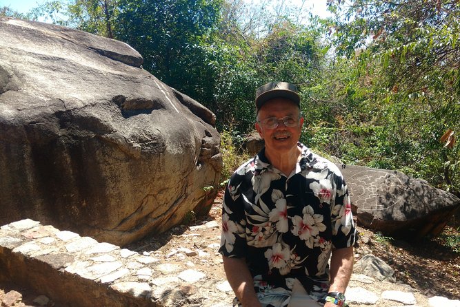Palma Sola Petroglyphs Archaeological & City Market W/Lunch - Common Questions