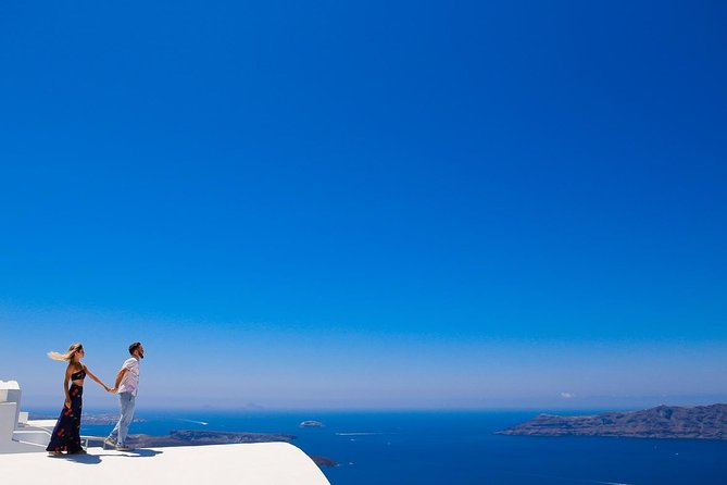 Personal Travel and Vacation Photographer Tour in Santorini - The Sum Up