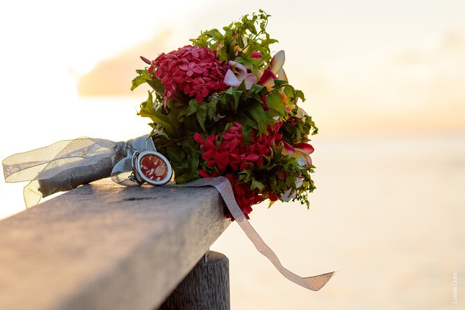 Photo Shoot in Moorea, in Private Session With a Professional Photographer - Common Questions
