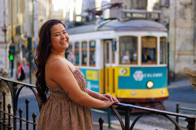 Photoshoot With a Local Professional Photographer in Lisbon - Common Questions