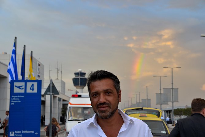 Piraeus Harbour Transfer Το Athens Airport - Comfort and Luggage