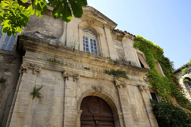 Pont Du Gard to Villeneuve Les Avignon & Châteauneuf Du Pape Wine Private Tour - The Sum Up