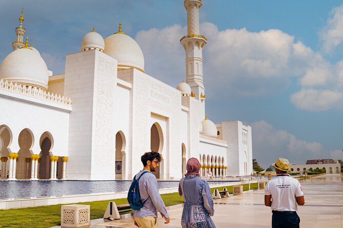 Private Abu Dhabi City Tour : Sheikh Zayed Mosque & Heritage Village - Common Questions
