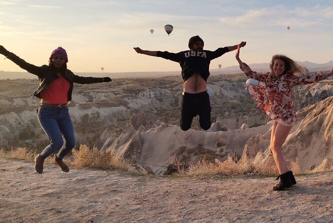 Private Balloon Sunrise Photography Tour in Göreme Love Valley - Tour Duration and Schedule