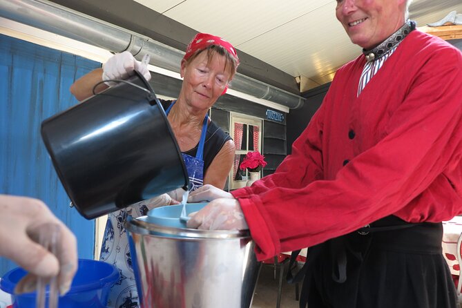 Private Farmhouse Cheesemaking Workshop - Take-Home Homemade Cheese Souvenir