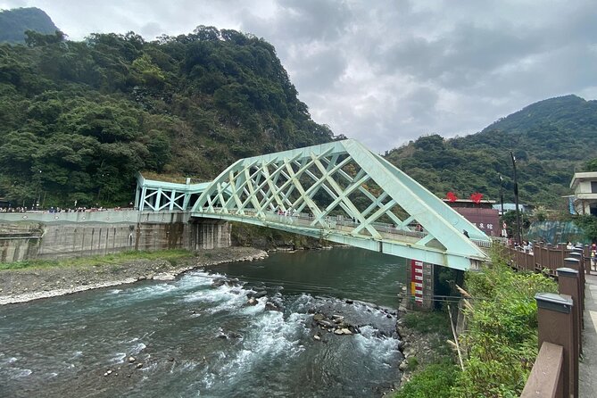 Private Forest Trail Day Tour in New Taipei - Safety Tips