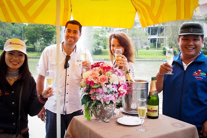 Private Hot Air Balloon Flight With a Luxury 4 Hour Couple'S Spa Package - Luxury 4-Hour Couples Spa Package