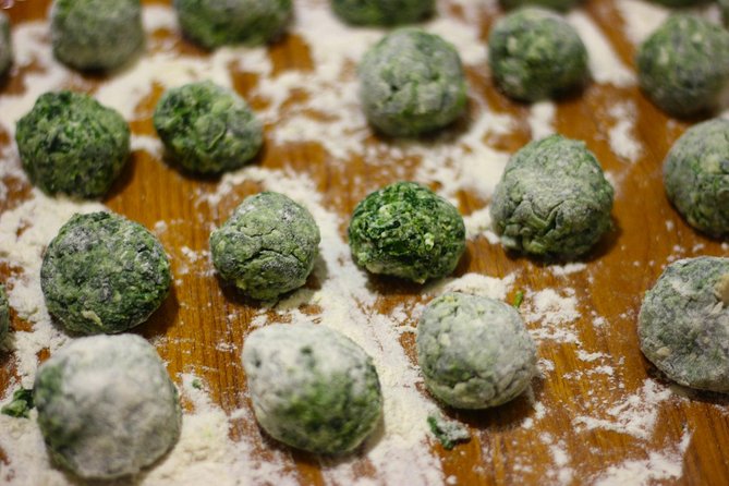 Private Market Tour and Tuscan Cooking Class With a Local - Tour Details