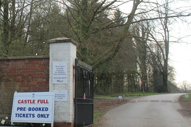 Private Round Trip Transfer : Heathrow or London to Highclere Castle - Driver Qualities