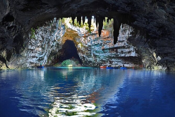 Private Shore Excursion of Kefalonia for Cruise Ship Passengers - Local Provider