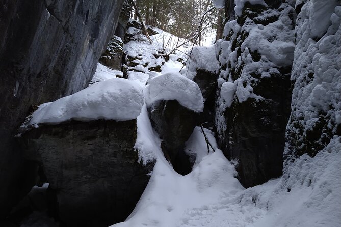 Private Singhampton Caves Snowshoe/Crampons, Collingwood/Blue Mtn - Common Questions