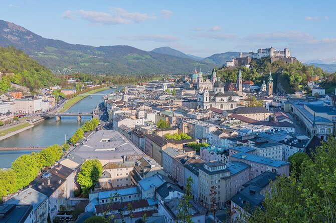 Private Transfer From Passau to Salzburg With 2 Hours for Sightseeing - The Sum Up