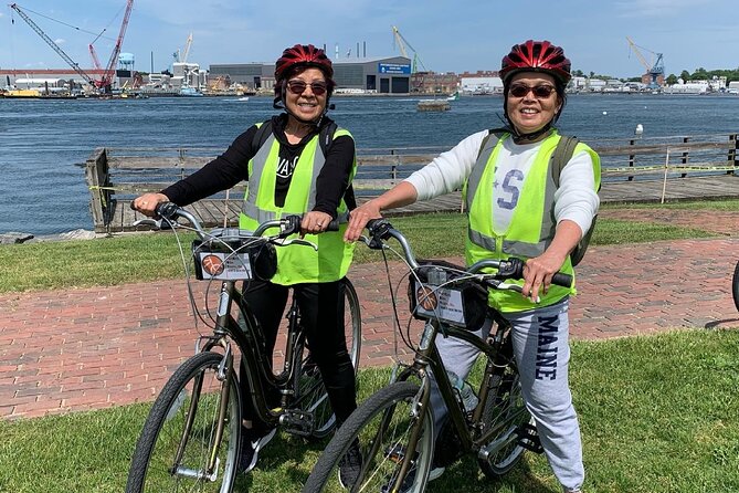 Public Historic Neighborhoods Bike Tour City Tour 1.5-2hrs. - Tour Overview
