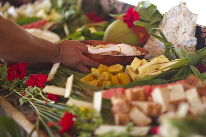 Reef Discovery Private Full Day Lagoon Tour & Motu Lunch - Polynesian Lunch With Spectacular Views