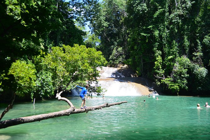 Roberto Barrios Waterfalls - Common Questions
