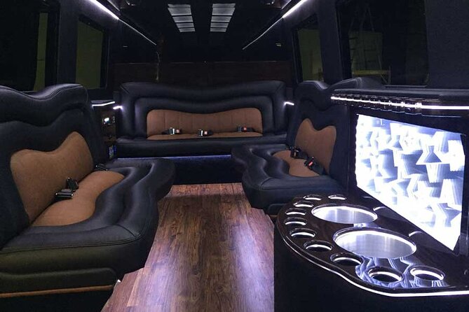 Round Trip Private Transfer Las Vegas Airport to Las Vegas by Limo MB Sprinter - Complimentary Amenities