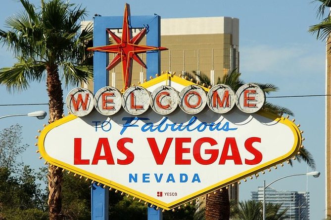 Round-Trip Private Transfer Las Vegas Airport to Las Vegas City by Luxury Limo - The Sum Up