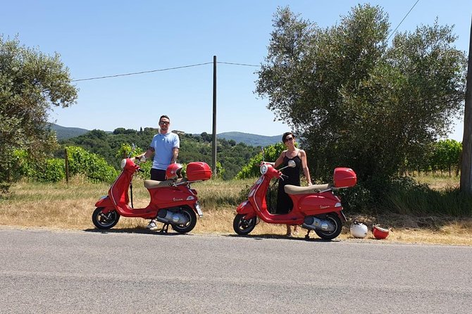 San Gimignano Vespa Tour - 1 Vespa for 2 People - Return Ride and Aperitivo Celebration