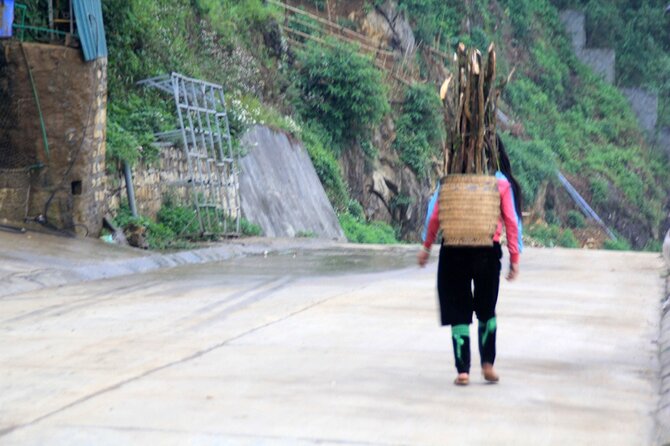 Sapa Easy Trekking Villages 2 Days/1 Night Stay at Hotel, Meals, Tour Guide - Common Questions