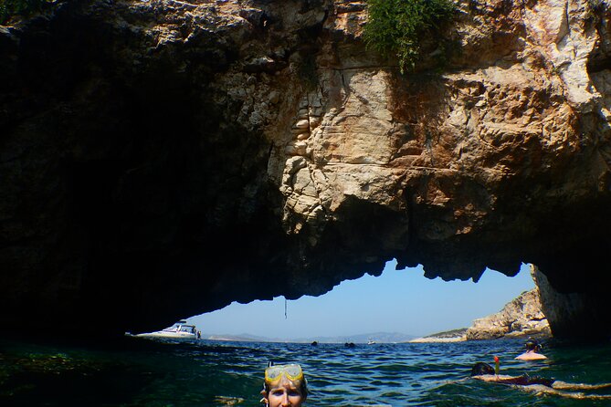 Semi-private Antiparos & Caves Blue Lagoon OR Rina Cave & Small Cyclades - Common Questions