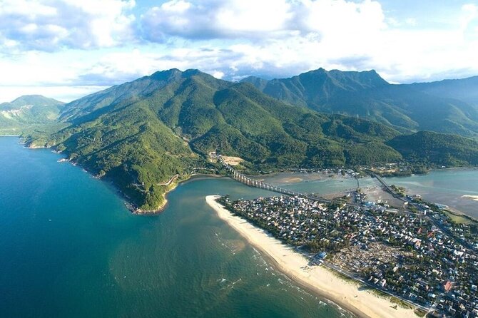 Small Group Transfer From Hue to Hoi an With Sightseeing Stops - Customer Support and Inquiries