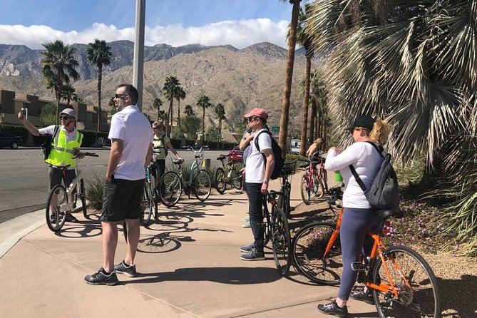 South Palm Springs Architecture, History and Bike Tour - Twin Palms Estates: Alexander Construction Company