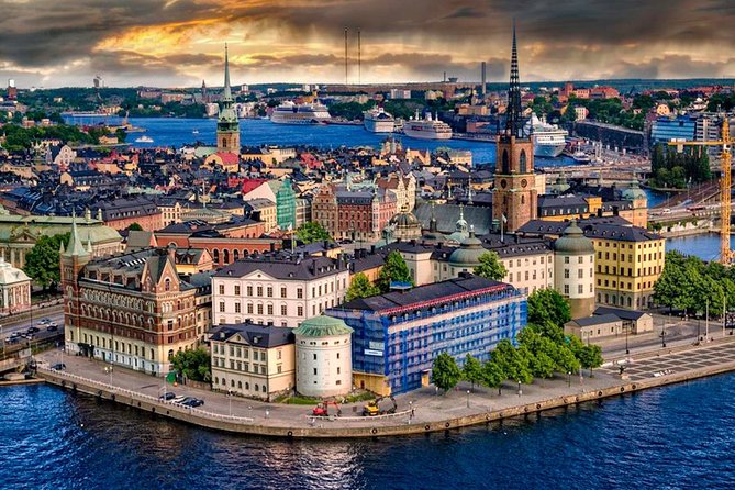 Stockholm Airport Transfers : Airport ARN to Stockholm City in Luxury Car - The Sum Up