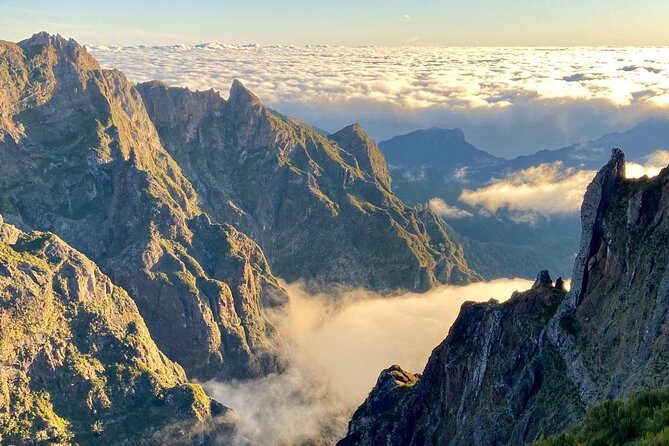 Sunrise Transfer To Pico Do Arieiro, Hike To Pico Ruivo & Return From Teixeira - Inclusions