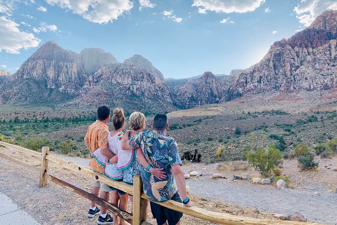 Sunset Hike and Photography Tour Near Red Rock With Optional 7 Magic Mountains - Common Questions