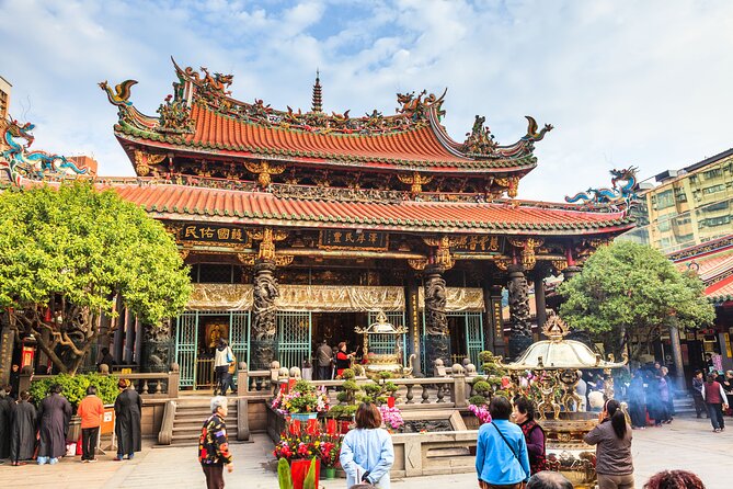 Taipei Day Tour: CKS Memorial Hall, 101, Bangka & Dadaocheng - Inclusions and Meeting Details