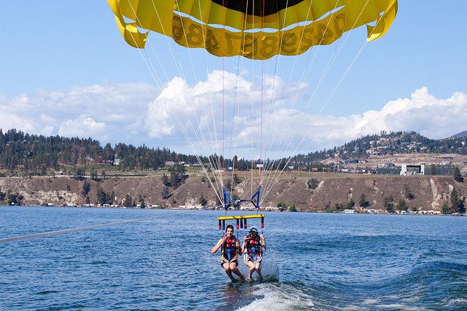 Tandem Parasailing Experience in Kelowna - Reviews and Ratings