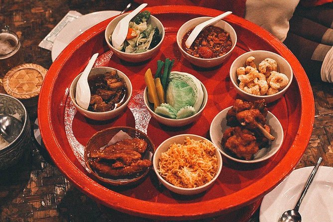Thai Khantoke Dinner & Cultural Dance Show With Transfers - Traveler Tips for the Khantoke Experience