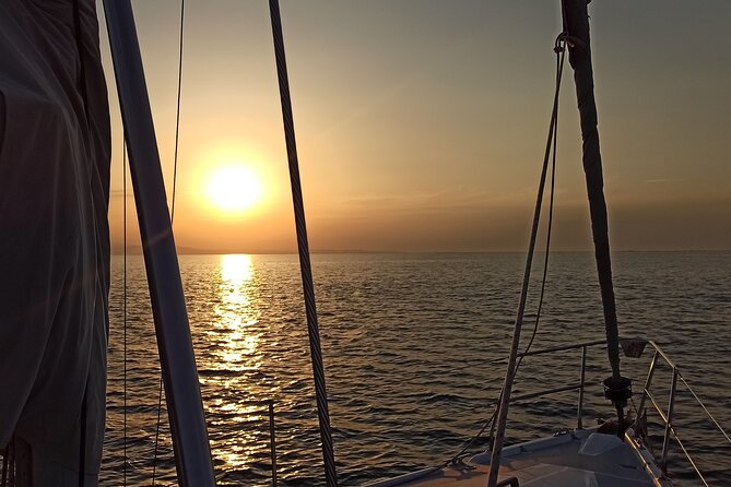 Thessaloniki : Sunset Cruise - Swimming Opportunity During the Cruise