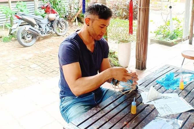 Tour to Tra Que Vegetable Village, Silk Weaving & Lantern Making Class - Common Questions