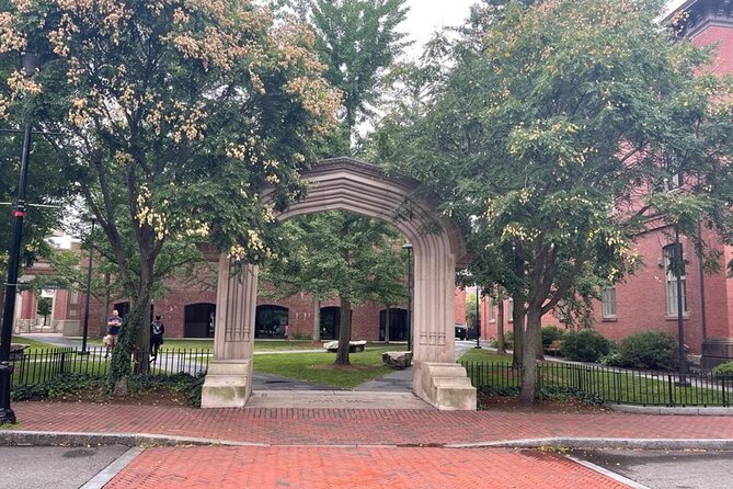 Ultimate Historic Salem and Witch Trials Self-Guided Walking Tour - Entry and Viewing Order at Locations