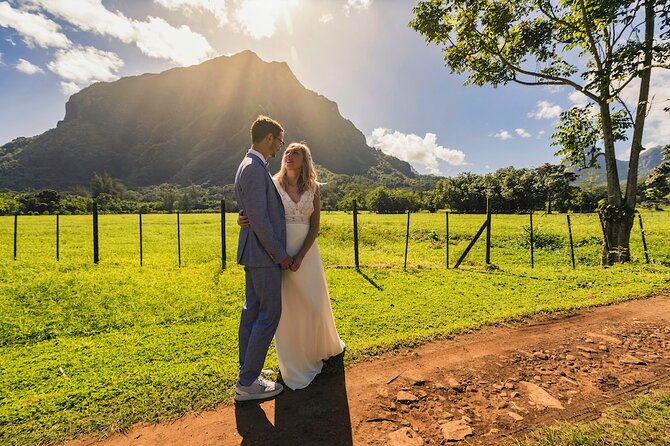 Unique and Memorable Private Photo Session in the Heart of Moorea Combo Terre-Mer - Editing and Digital Delivery