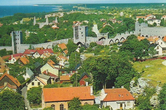 Visby Private Transfer From Visby City Centre to Visby Airport - Excess Luggage Charges